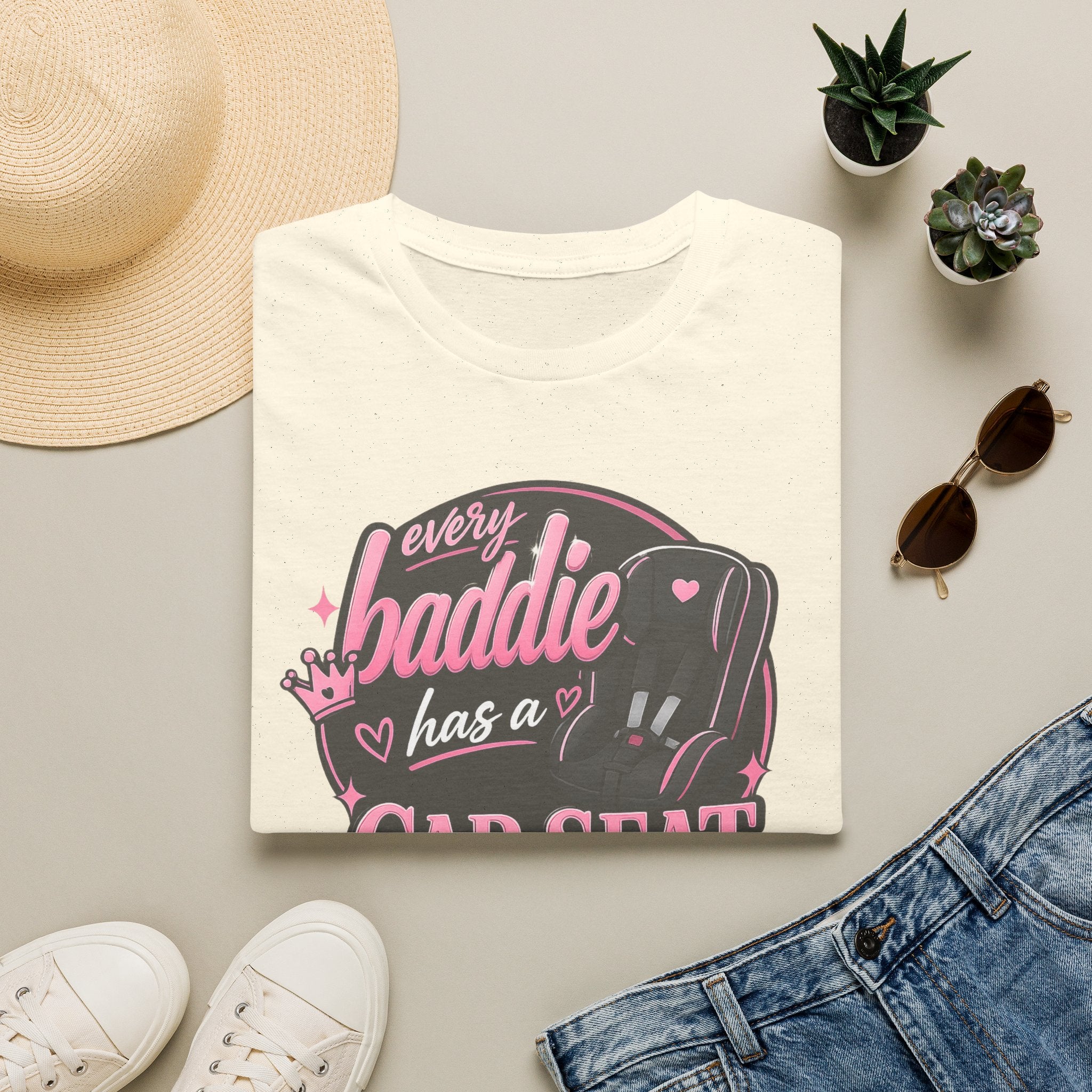 Mom Baddie - Tee